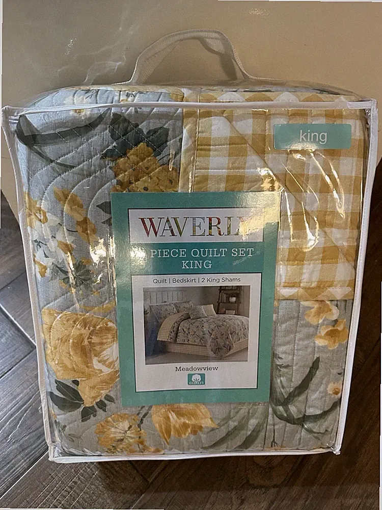 NIP Waverly Meadowview King Quilt Bedskirt & Shams Set 4Pc