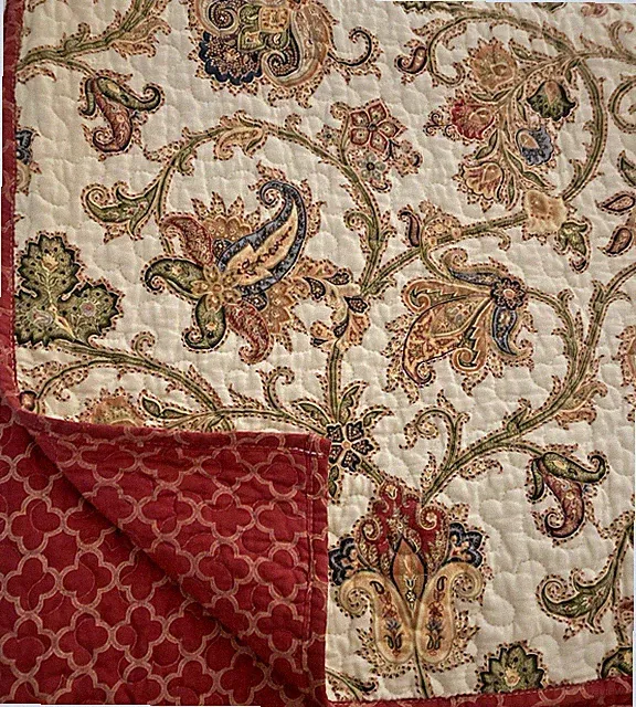 Traditions by Waverly Quilted Reversible Bedspread 104 x 90" Floral Paisley
