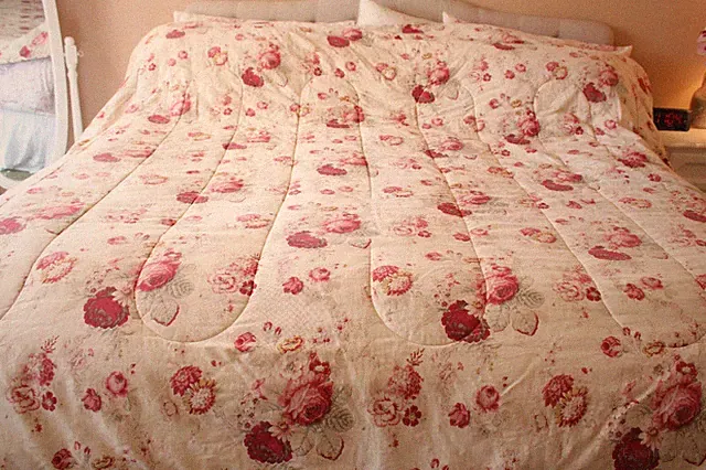 Vintage Waverly Garden Room Norfolk Rose Comforter Full Reversible 2 Tablecloths