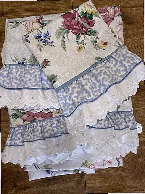 Waverly Belle Rive Queen Sheet Set Flat Fitted Pillowcases Blue floral Ruffle