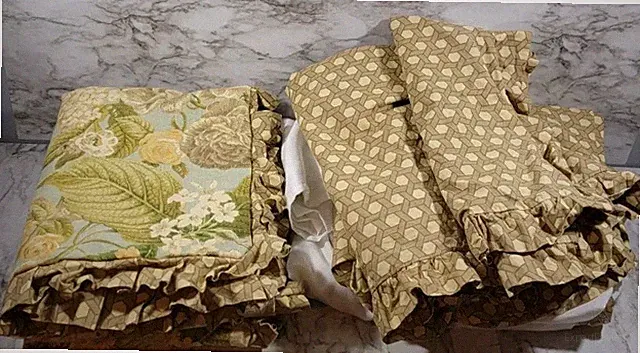 Waverly Garden Glory Partial Bed Set / Queen