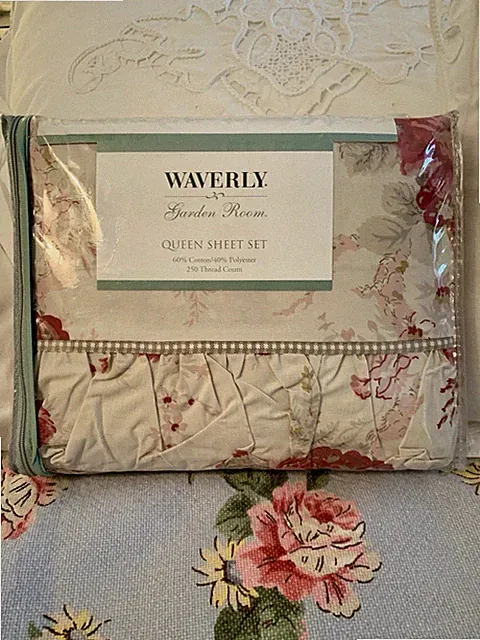 Waverly Garden Room Norfolk Vintage Rose Queen Sheet Set New Very Rare