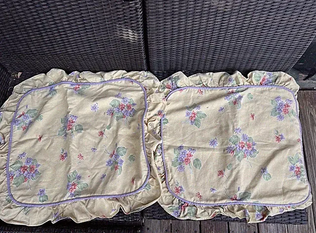 Waverly Pillowcase Set Of 2 Garden Room Vintage Standard ROSEBERRY CHECK Yellow